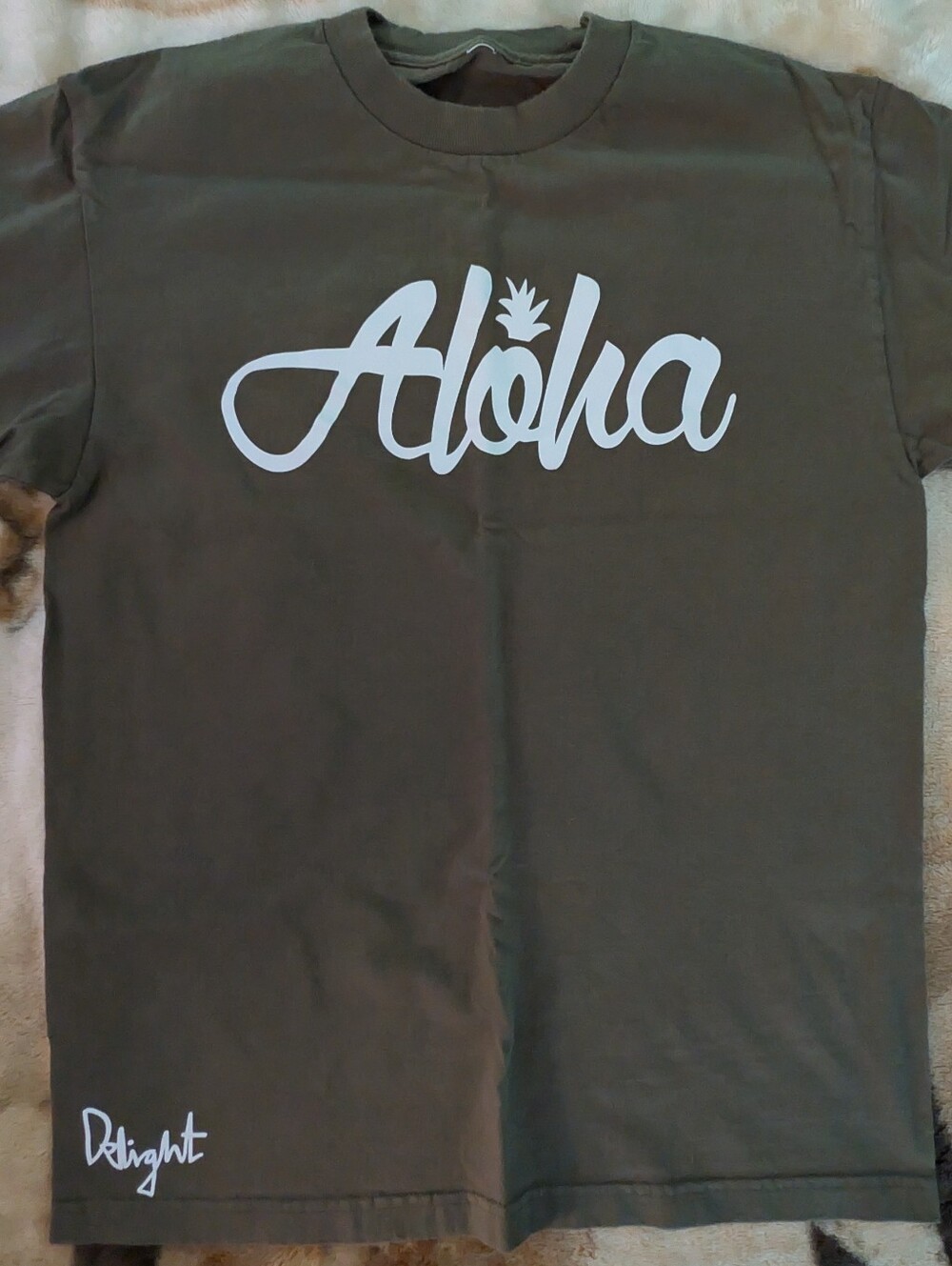 Aloha Script Pineapple Graphic Tee -‎ Olive